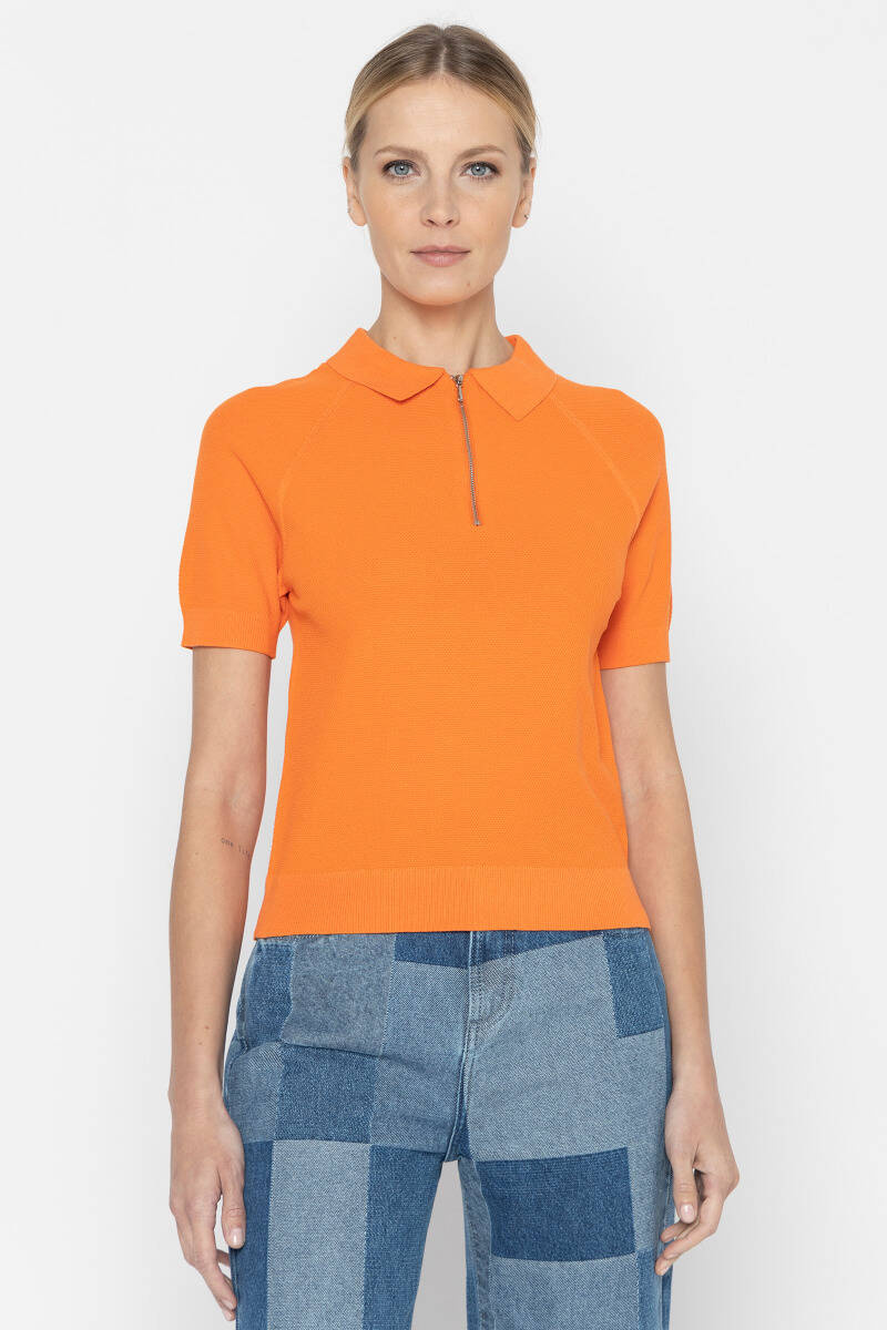 Pomarańczowy sweter w stylu polo