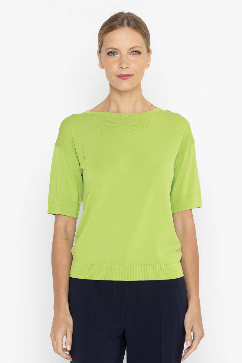 Lekki sweterek w soczystej zieleni