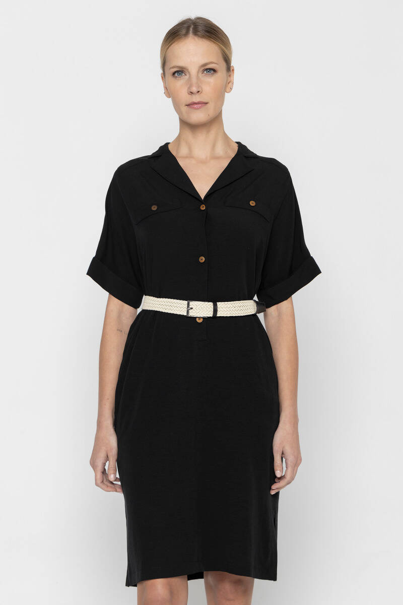 Sportowa sukienka z koszulową górą