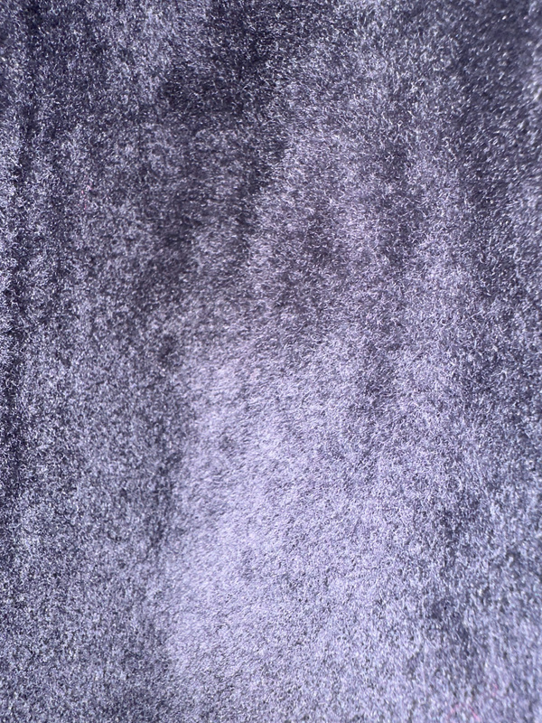 szary płaszcz ze skóry