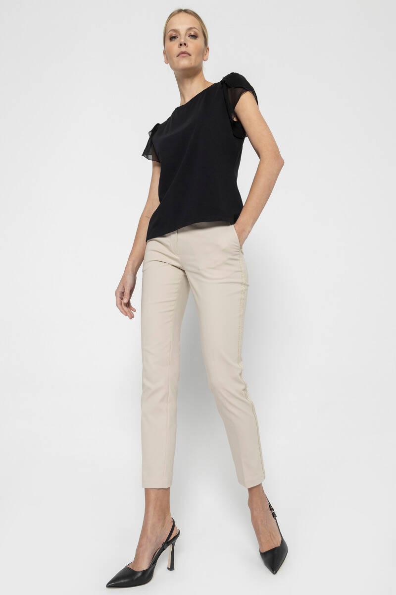 Piaskowe spodnie