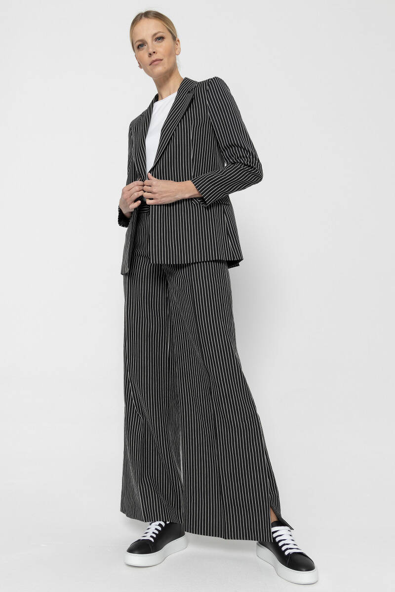Szerokie spodnie w czarno-biały prążek