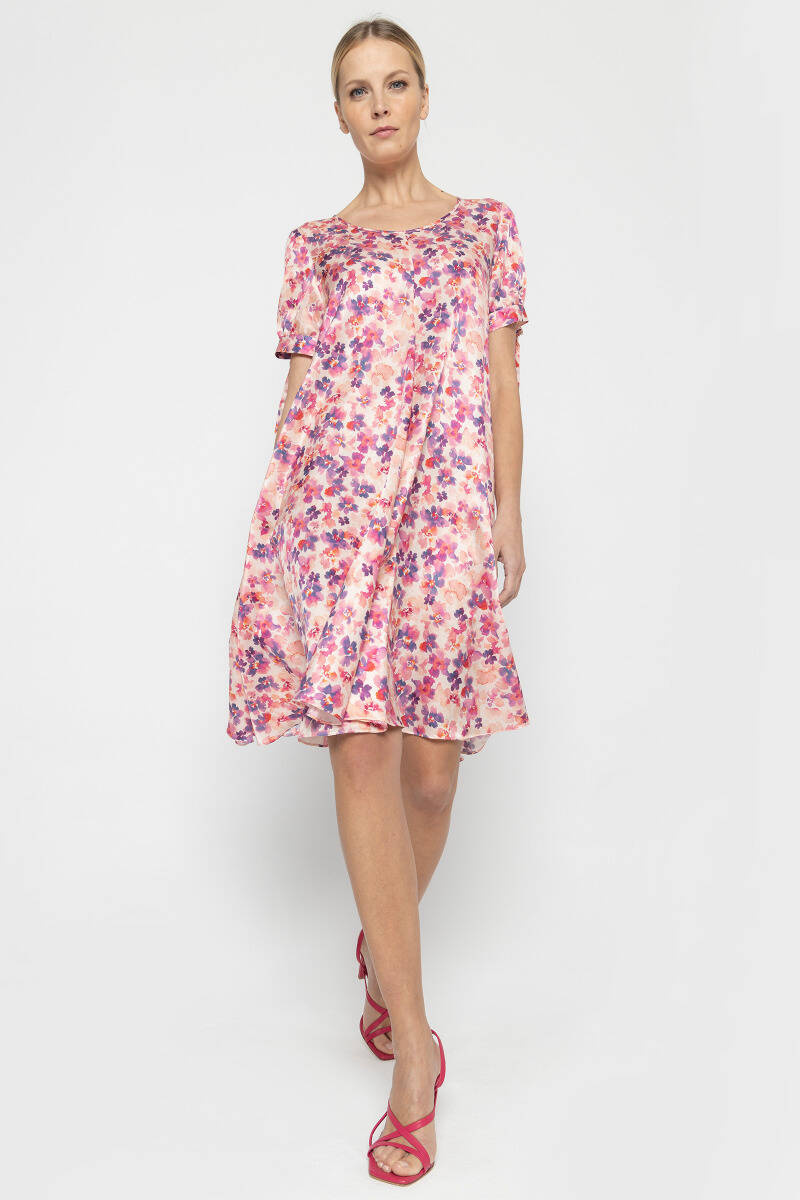 Rozkloszowana sukienka w kwiecisty print