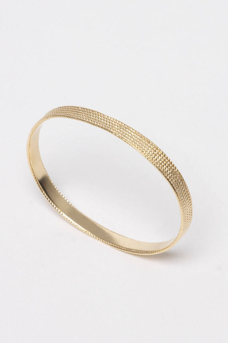 Pozłacana bransoletka z fakturą plecionki